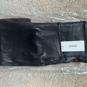 New with tags Spanx faux leather leggings
